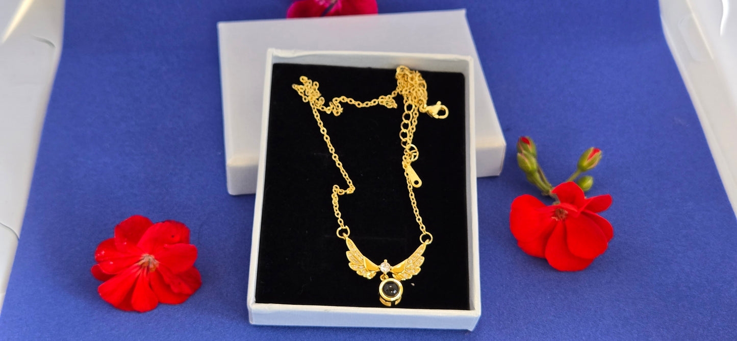 PERSONALIZED PHOTO PROJECTION NECKLACE ā HEART WITH ANGEL WINGS