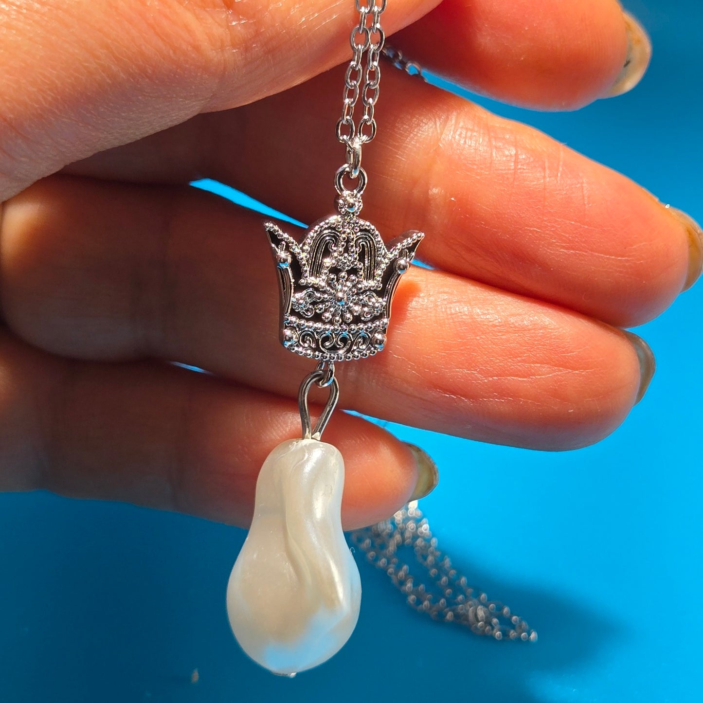 PERSIAN ROYAL CROWN PEARL NECKLACE