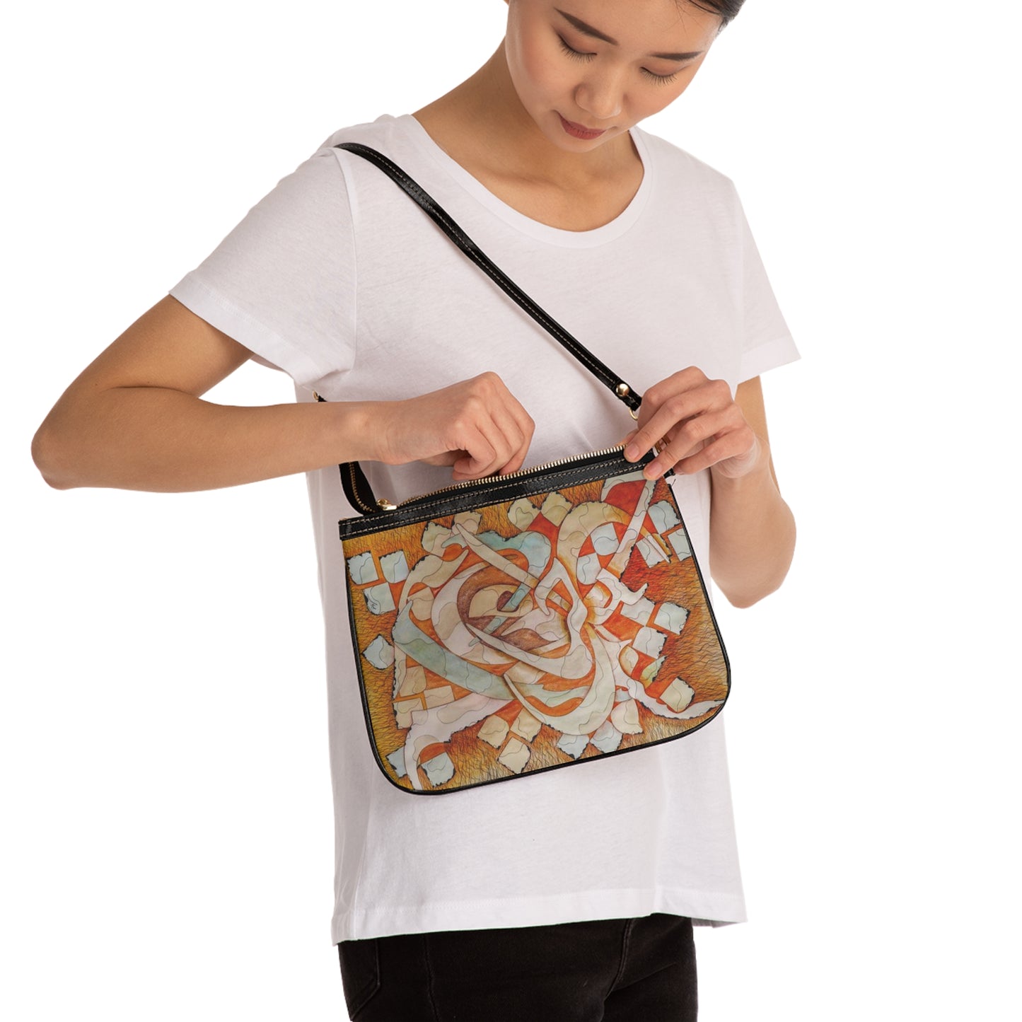 PERSIAN CALLIGRAPHY SHOULDER BAG شاه‌نشین چشم من تکیه‌گه خیال توست