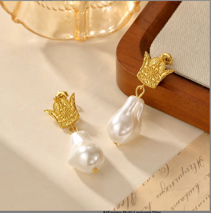 3D PERSIAN CROWN PEARLEARRINGS